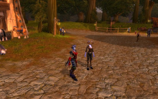 Kriysia and Xija in Goldshire